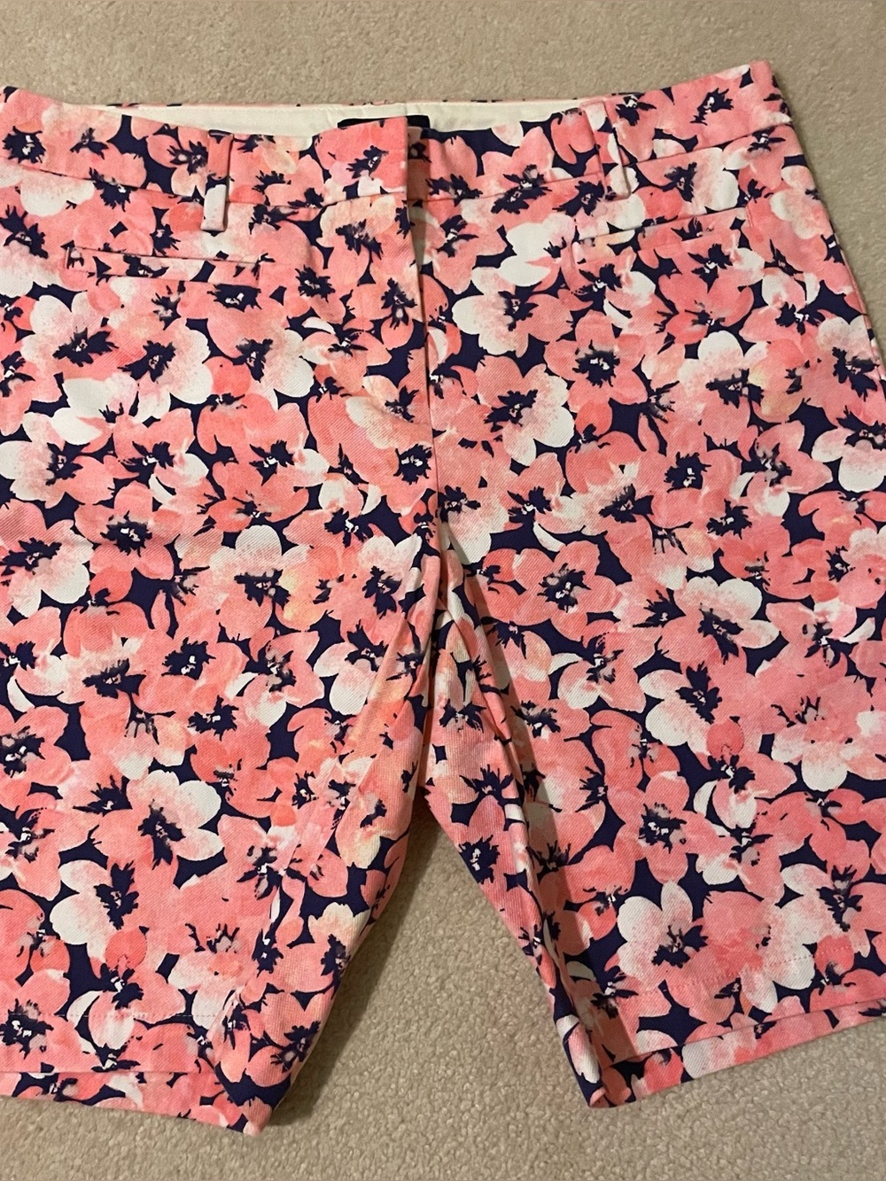 Lands’ End floral Bermuda twill shorts-size 10 EUC